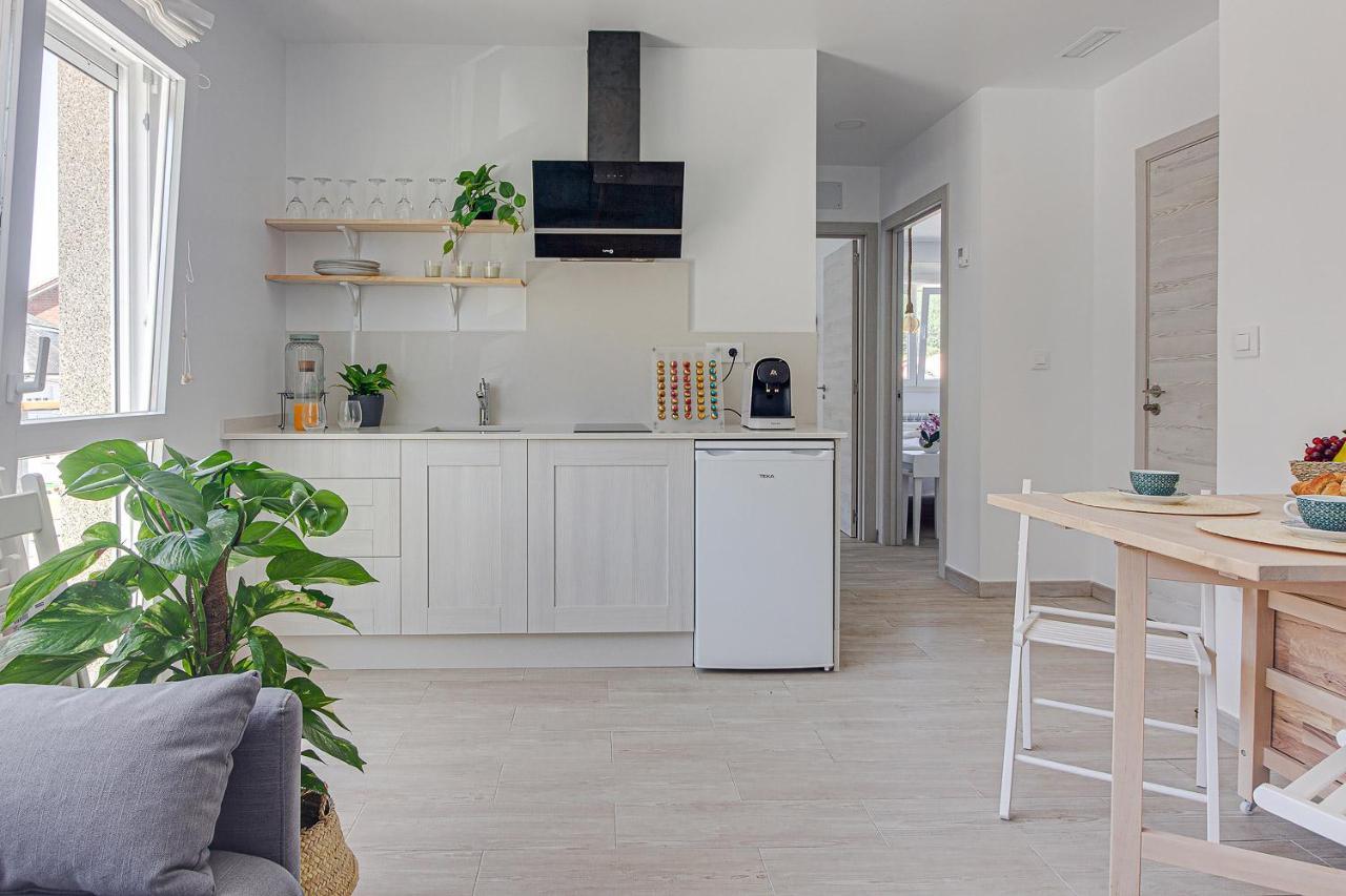 Apartamentos Playa De フィニステレ エクステリア 写真